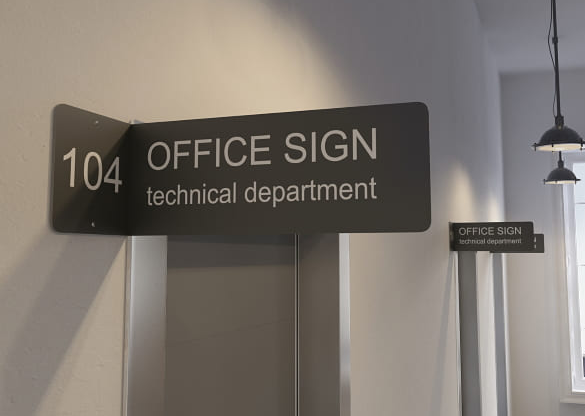 Табличка в виде плоской панели от компании Lightbox. Табличка в виде плоской панели в Минске от компании Lightbox.